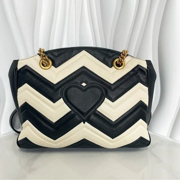Gucci Black and White Chevron Quilted Leather Shoulder Bag - Picture 2 of 14